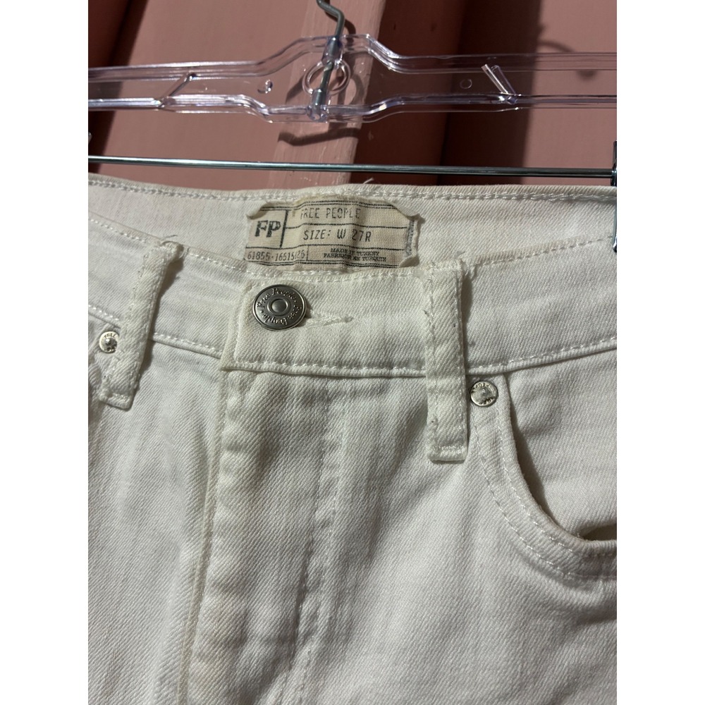 Free People White Distressed High Rise Skinny Jeans Size 27R Shredded Knee Denim